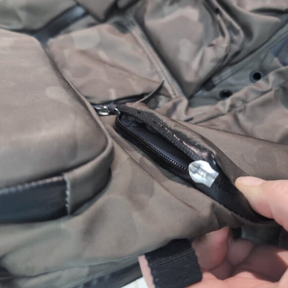 Lululemon Cruiser Backpack Woodland Camo Multi Green - Picture 4 of 10